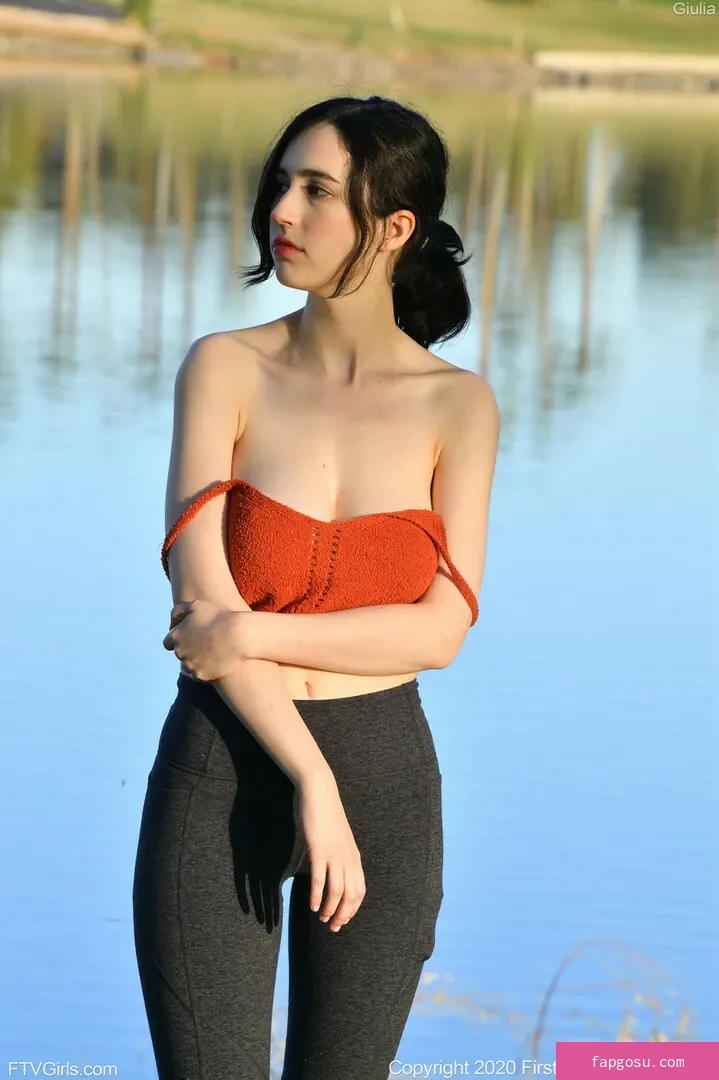Giulia Wylde - Photo #573