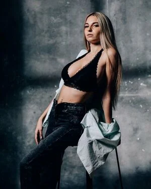 Giulia Zocchi content