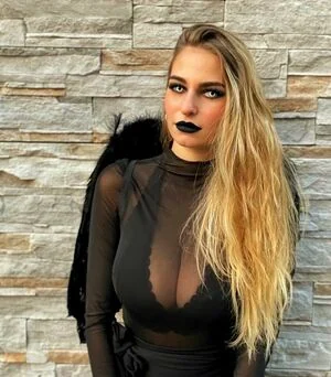 Giulia Zocchi content