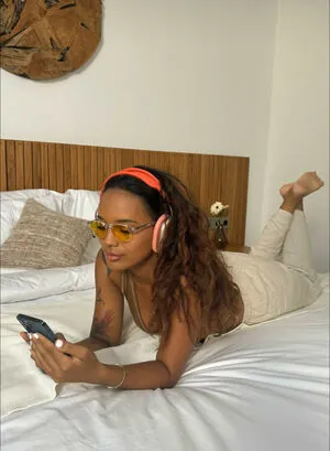 Haileynic0le__ content