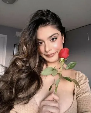 Hixra ASMR content