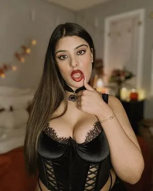 Hixra ASMR content