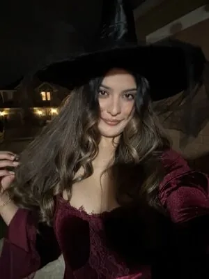 Hixra ASMR content
