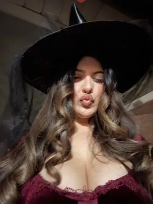 Hixra ASMR content