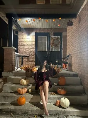 Hixra ASMR content