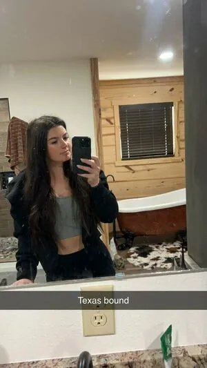 Hannah Barron