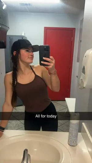 Hannah Barron