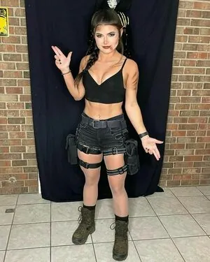 Hannah Barron