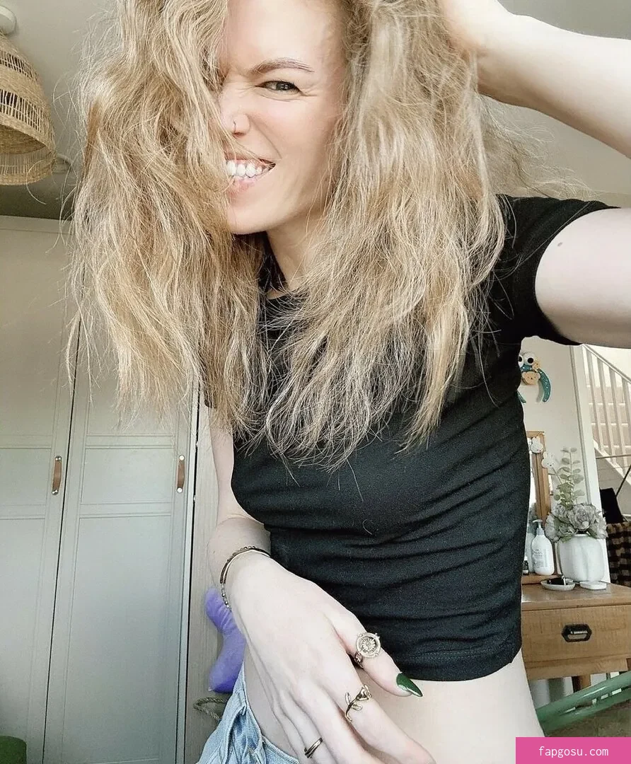 Hollie Bennett