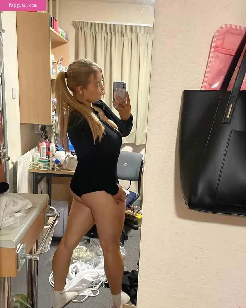 Holly Evans