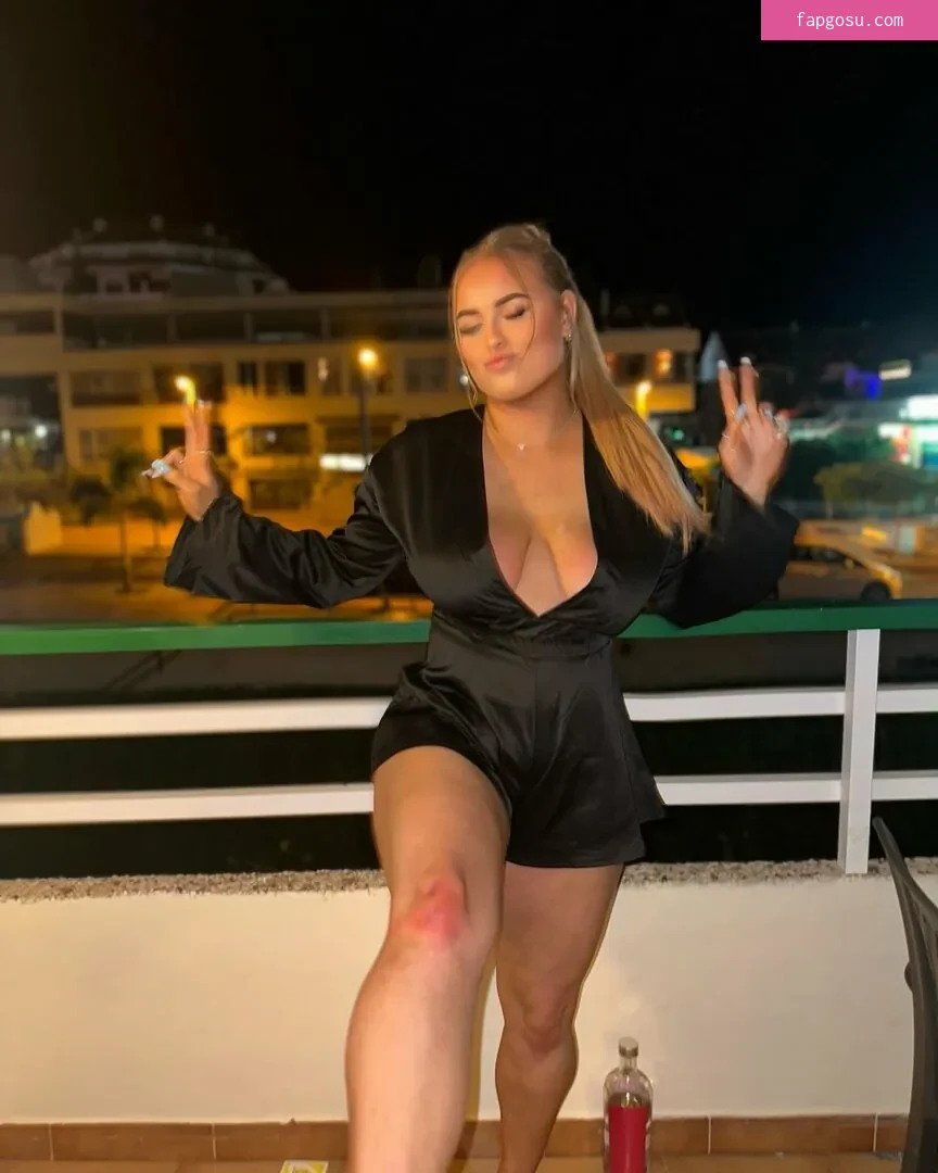 Holly Evans