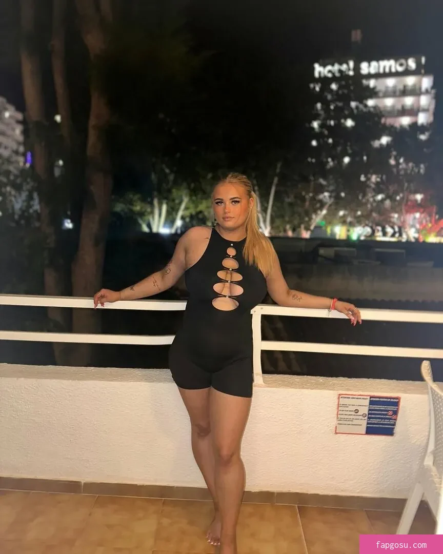 Holly Evans