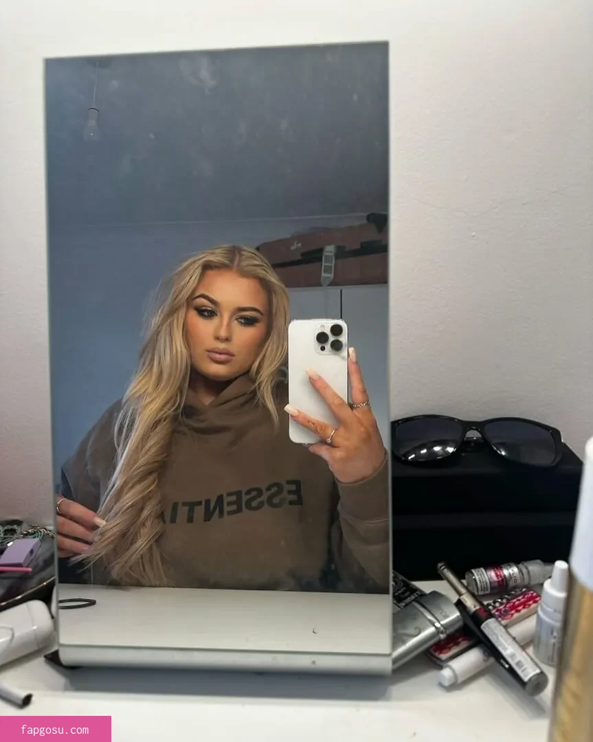 Holly Evans