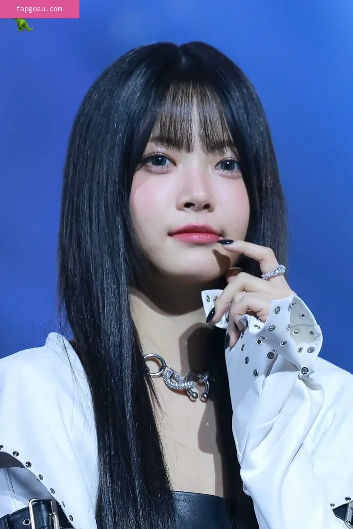 Hong Eunchae 홍은채