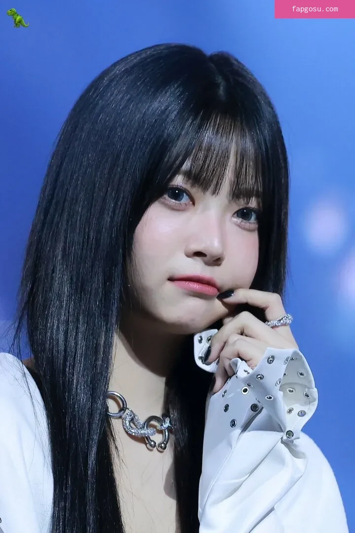 Hong Eunchae 홍은채