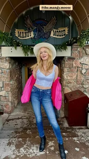 Heather Graham content