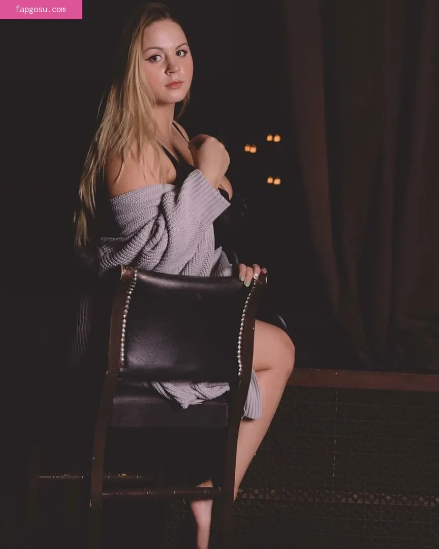Holly Garner