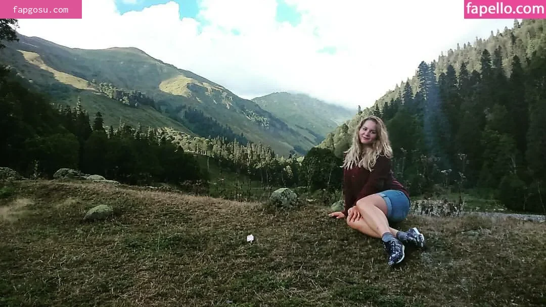 Holly Garner