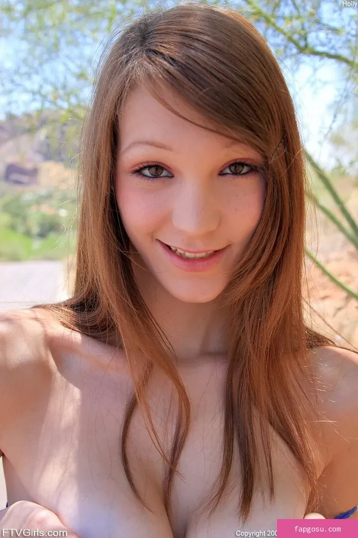 Holly Michaels - Photo #36