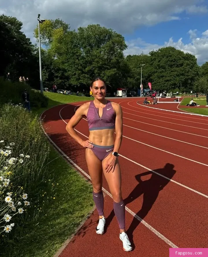 Holly Mills