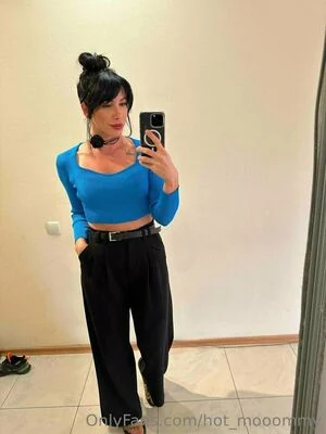 hot_mooommy content