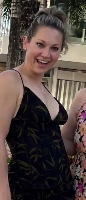 Hot News Weather Babes content