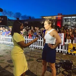 Hot News Weather Babes content