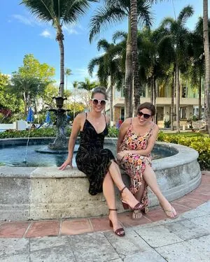 Hot News Weather Babes content