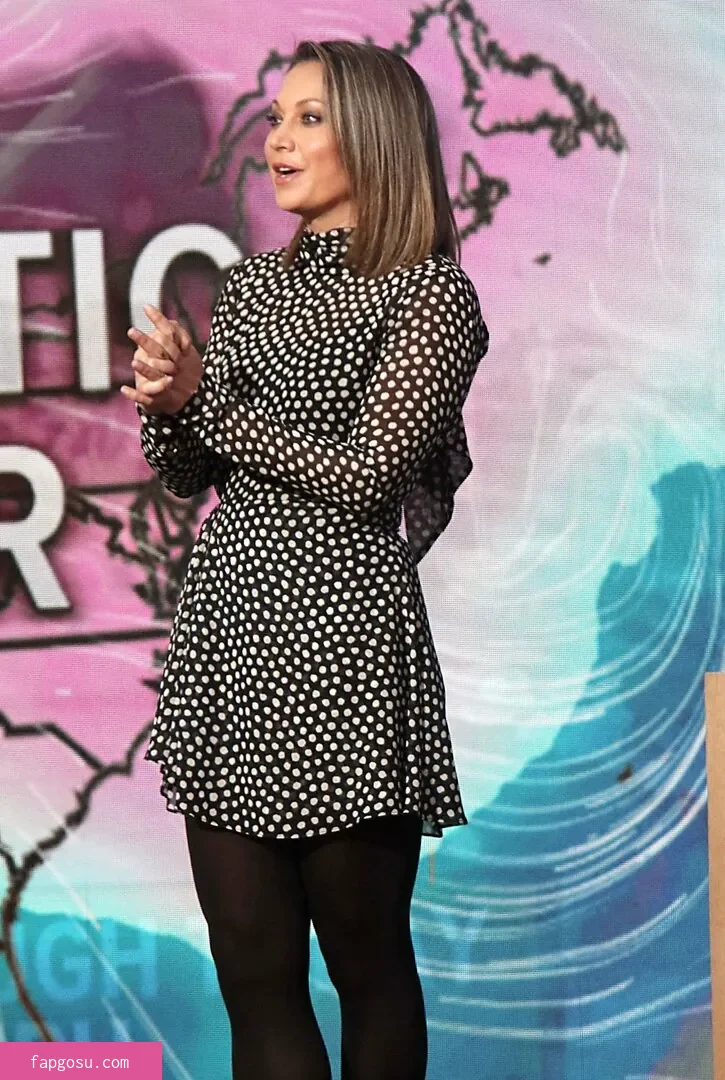 Hot News Weather Babes