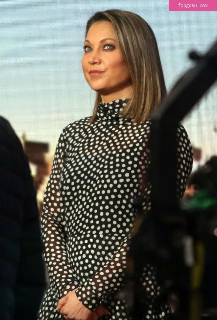 Hot News Weather Babes