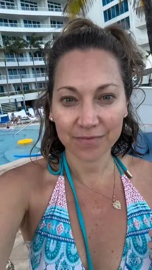 Hot News Weather Babes content