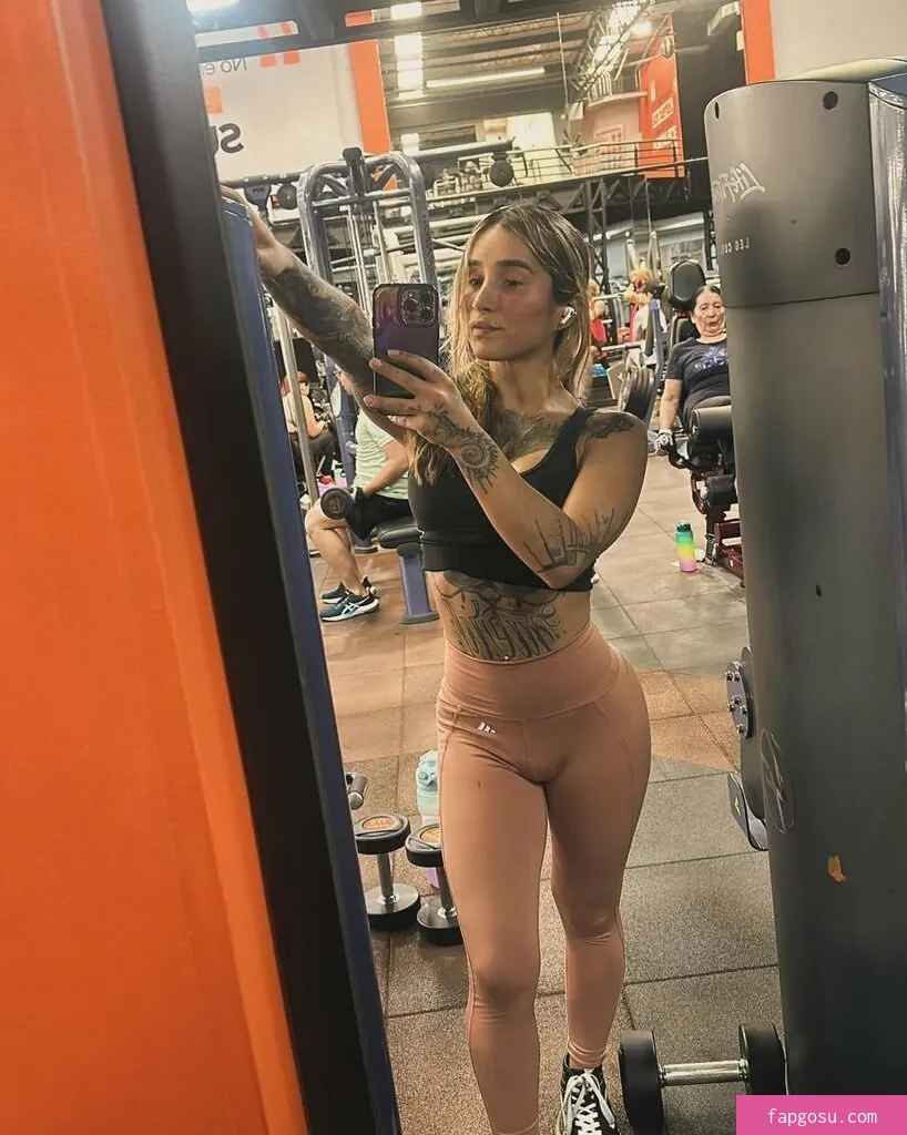 Hornyxnicole