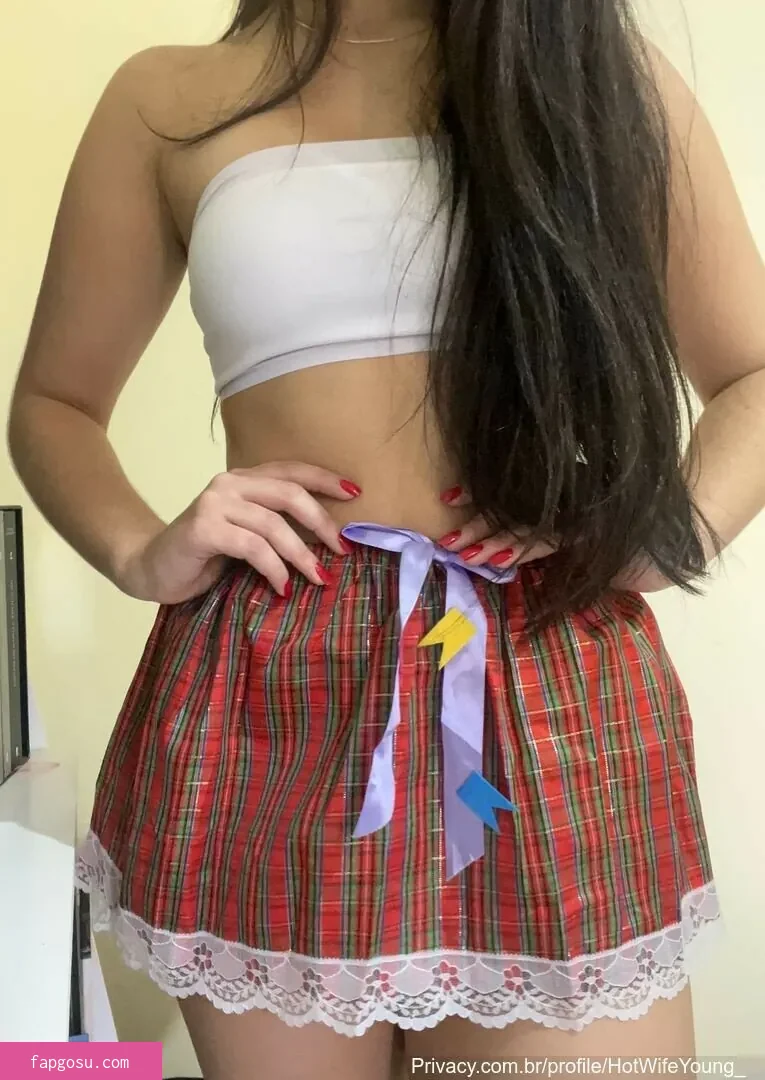 HotWifeYoung