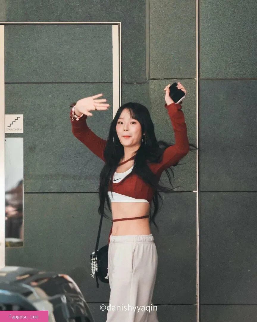 Hanni Pham