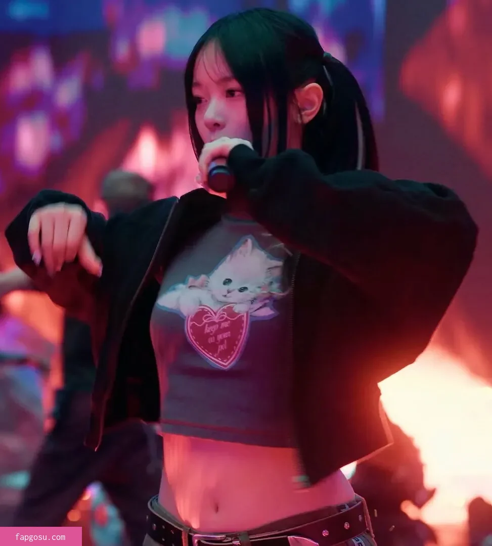 Hanni Pham