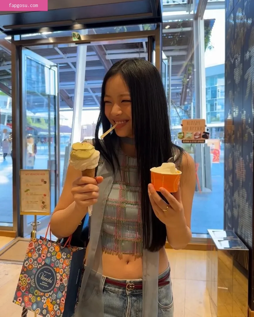 Hanni Pham