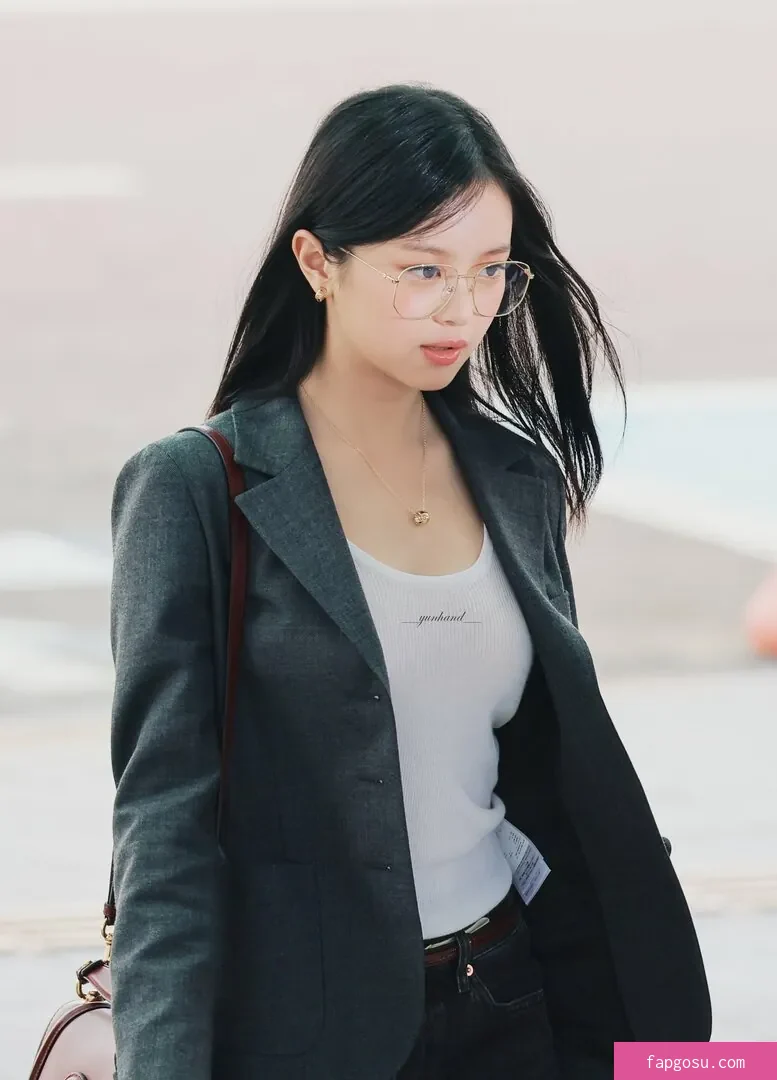 Hanni Pham
