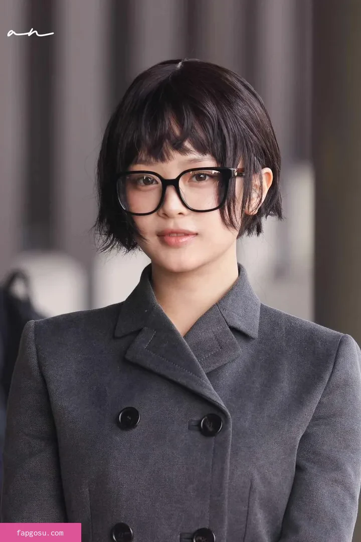 Hanni Pham
