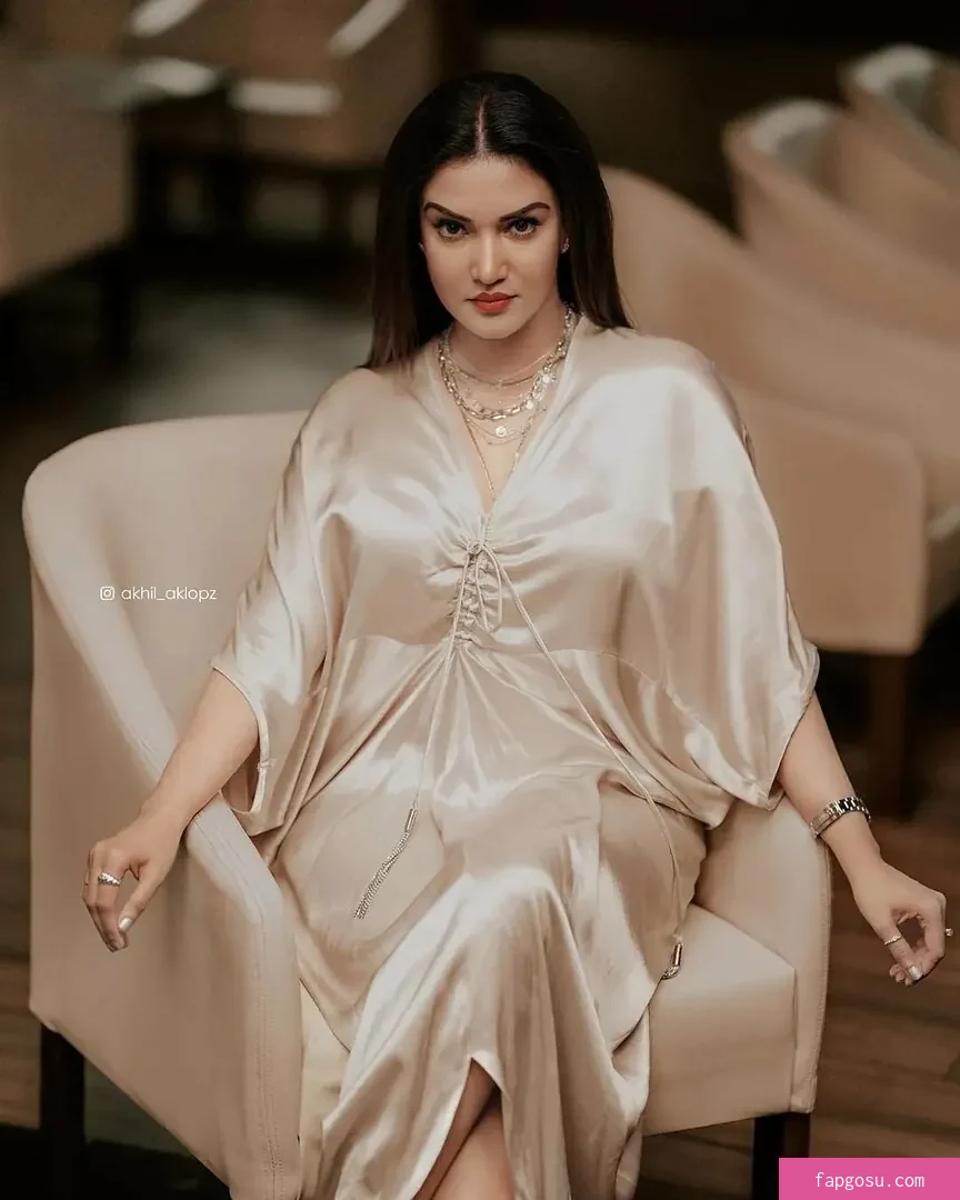 Honey Rose