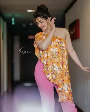 Honey Rose content