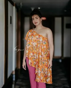 Honey Rose content