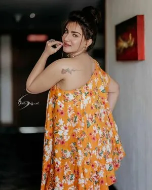Honey Rose content