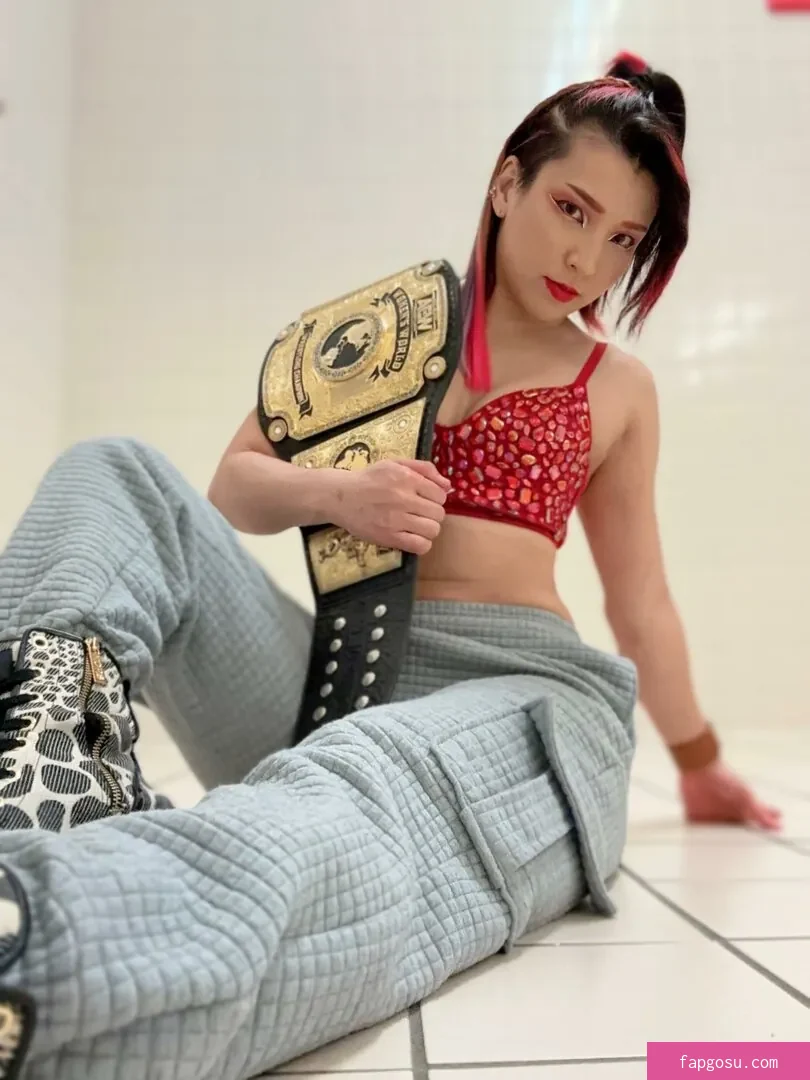 Hikaru Shida