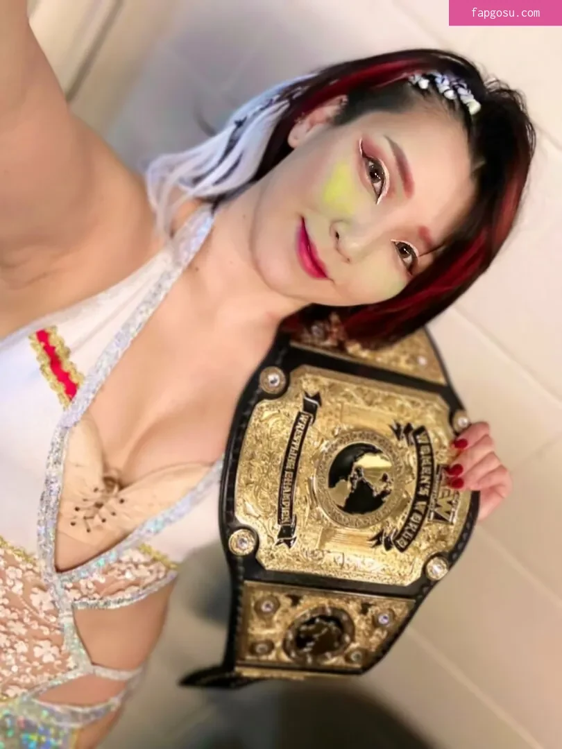 Hikaru Shida
