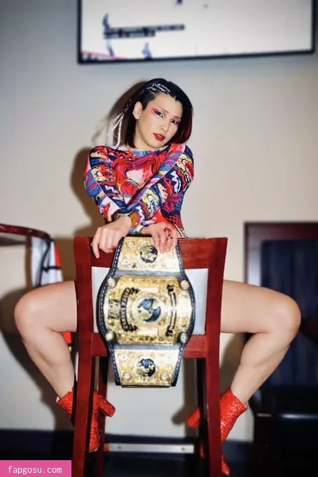 Hikaru Shida
