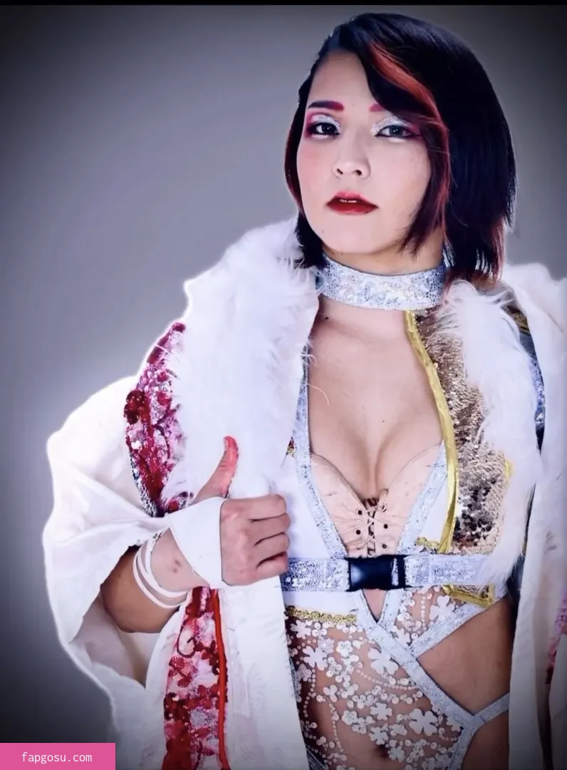 Hikaru Shida