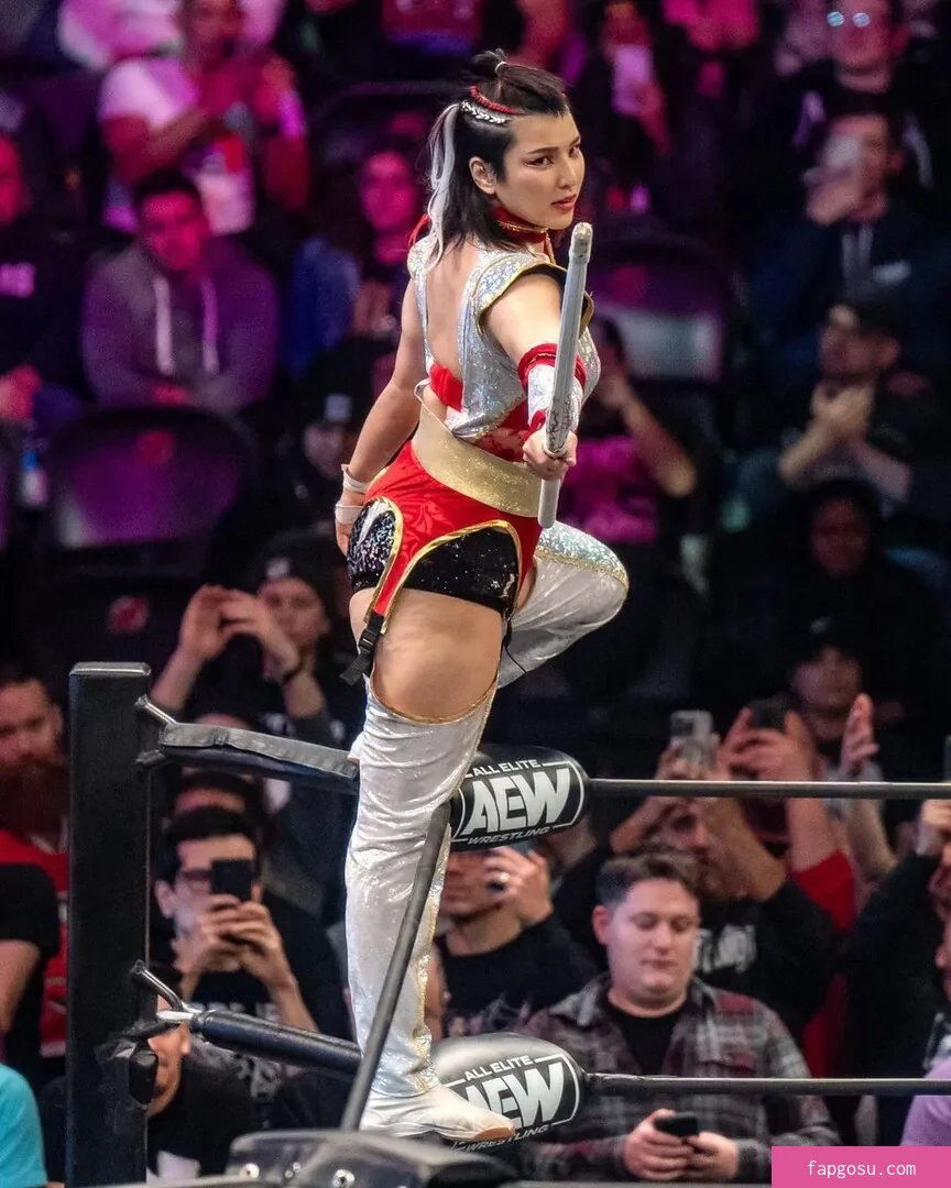 Hikaru Shida