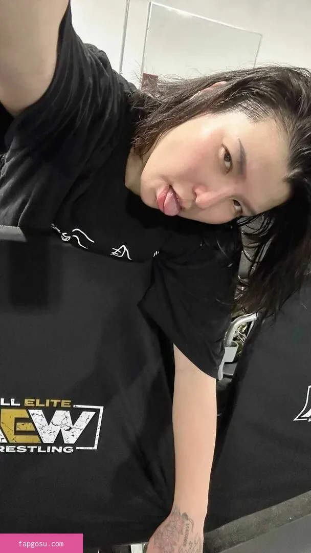 Hikaru Shida