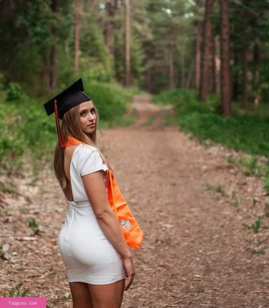 Hailey Van Lith