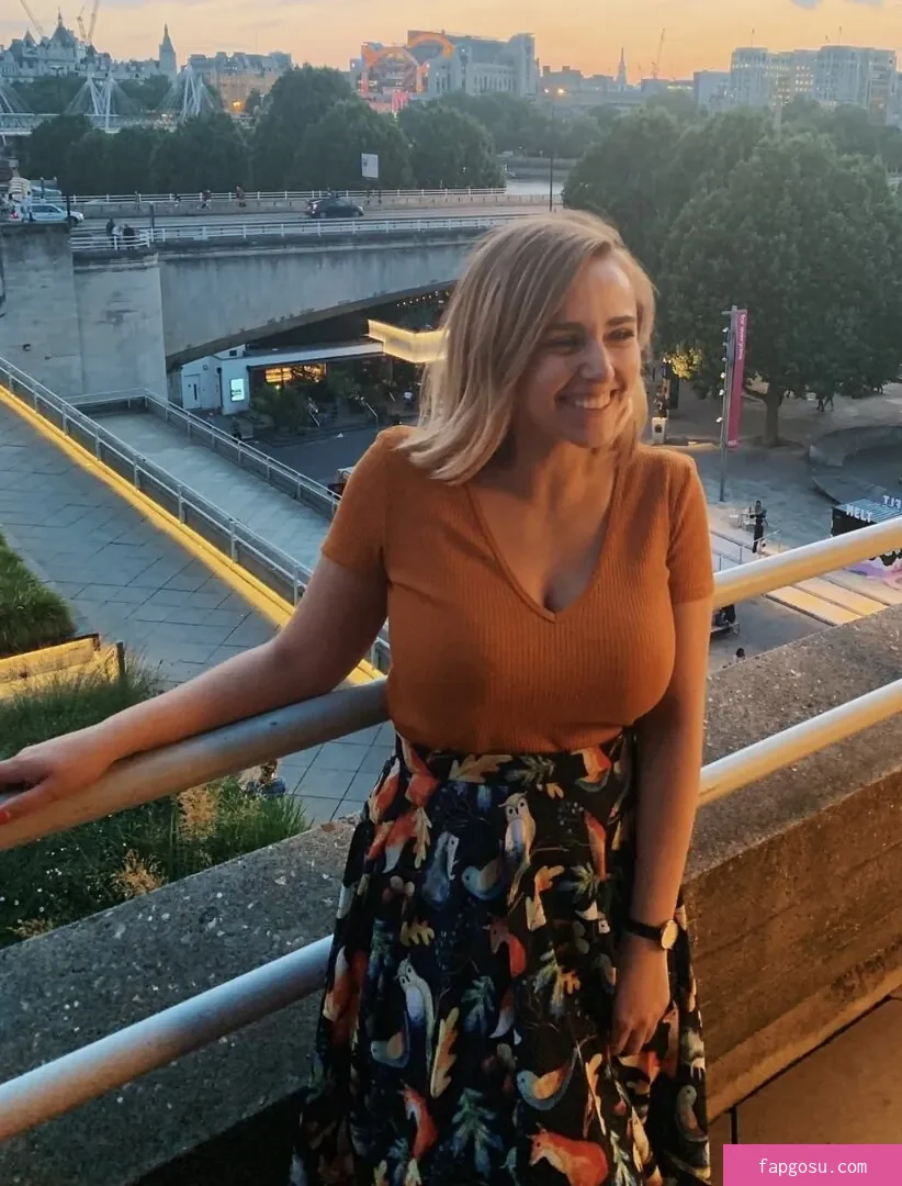 Hannah Witton